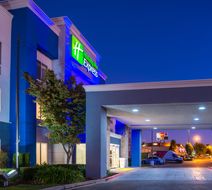 Holiday Inn Express Stockton Exterior