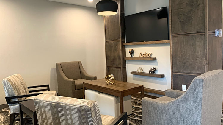 Staybridge Suites Florence Lobby