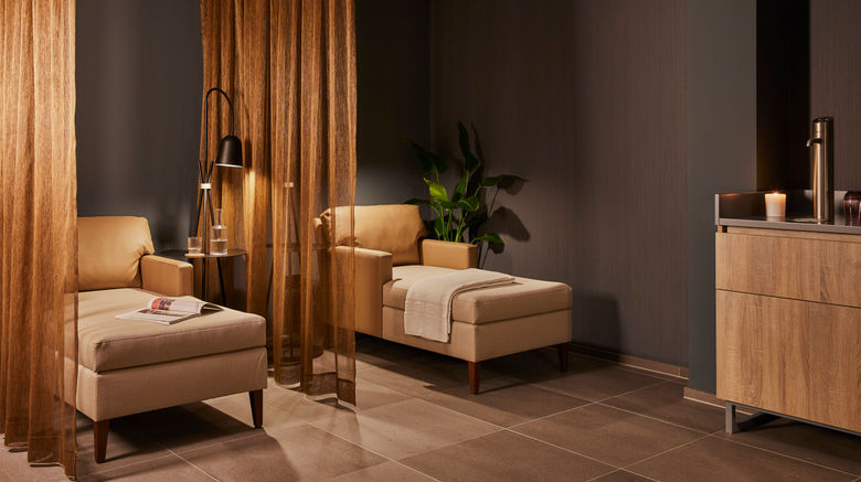 <b>Crowne Plaza Hamburg-City Alster Recreation</b>. Images powered by <a href="https://www.leonardoworldwide.com/" title="Leonardo Worldwide" target="_blank">Leonardo</a>.