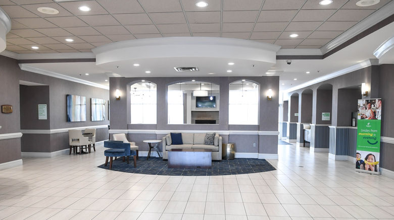 <b>Holiday Inn Hotel & Conference Center Lobby</b>. Images powered by <a href="https://www.leonardoworldwide.com/" title="Leonardo Worldwide" target="_blank">Leonardo</a>.