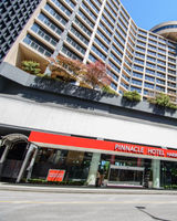 Pinnacle Hotel Harbourfront