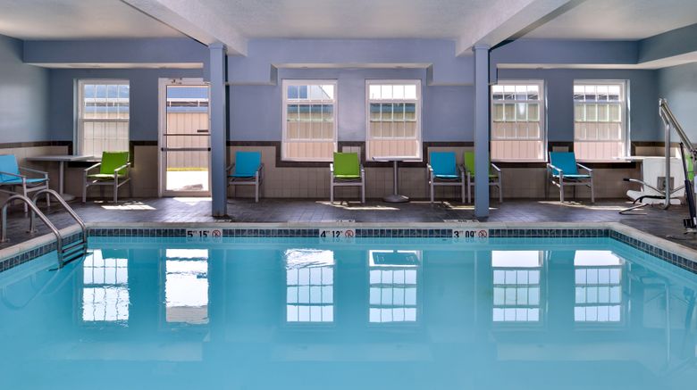 <b>Holiday Inn Express Pool</b>. Images powered by <a href="https://www.leonardoworldwide.com/" title="Leonardo Worldwide" target="_blank">Leonardo</a>.