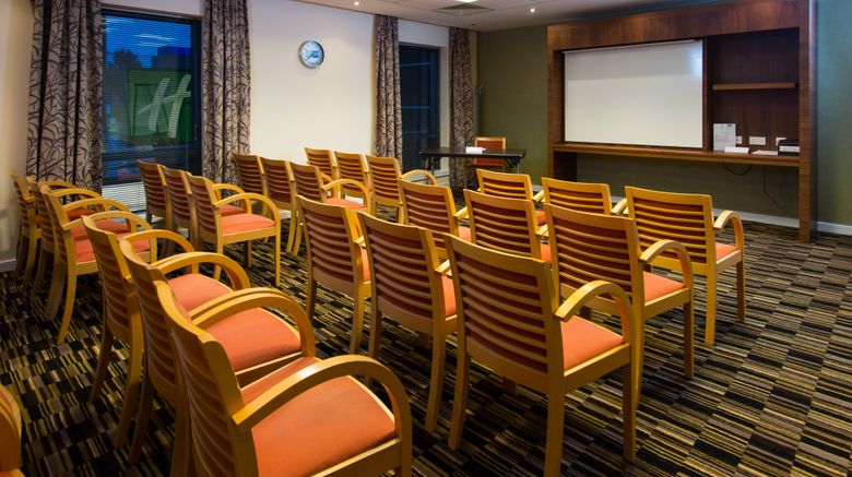 <b>Holiday Inn Express Stevenage Meeting</b>. Images powered by <a href="https://www.leonardoworldwide.com/" title="Leonardo Worldwide" target="_blank">Leonardo</a>.