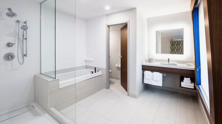 Holiday Inn Express Room