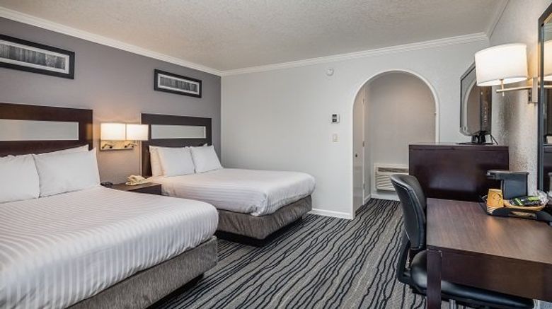 <b>Redwood Creek Inn Room</b>. Images powered by <a href="https://www.leonardoworldwide.com/" title="Leonardo Worldwide" target="_blank">Leonardo</a>.