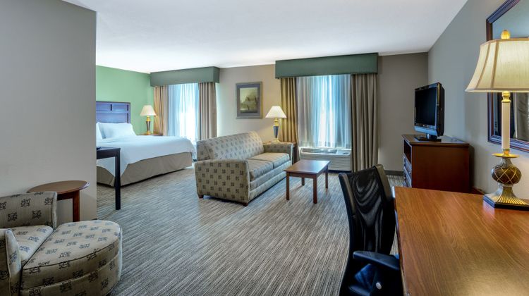 Holiday Inn Express & Stes Bradenton E. Room