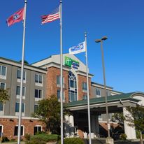 Holiday Inn Express Millington