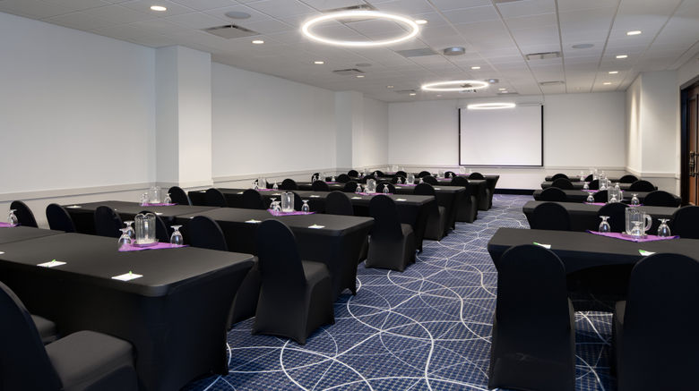 <b>Holiday Inn Hotel & Suites Charleston W Meeting</b>. Images powered by <a href="https://www.leonardoworldwide.com/" title="Leonardo Worldwide" target="_blank">Leonardo</a>.