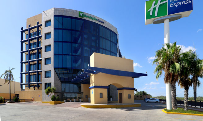 Holiday Inn Express Nuevo Laredo Exterior