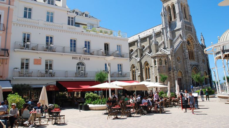 <b>Hotel de L'Ocean Exterior</b>. Images powered by <a href="https://www.leonardoworldwide.com/" title="Leonardo Worldwide" target="_blank">Leonardo</a>.