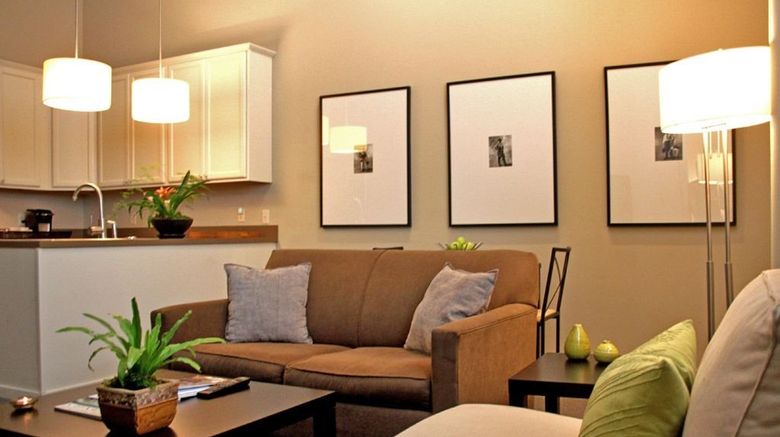 <b>The Inn on Whitworth Room</b>. Images powered by <a href="https://www.leonardoworldwide.com/" title="Leonardo Worldwide" target="_blank">Leonardo</a>.