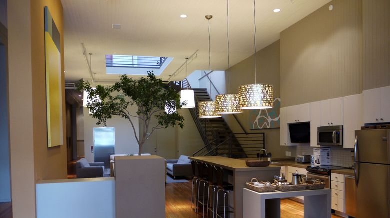<b>The Inn on Whitworth Lobby</b>. Images powered by <a href="https://www.leonardoworldwide.com/" title="Leonardo Worldwide" target="_blank">Leonardo</a>.