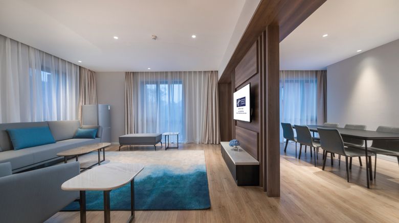 <b>Holiday Inn Express Shijingshan Lakeview Suite</b>. Images powered by <a href="https://www.leonardoworldwide.com/" title="Leonardo Worldwide" target="_blank">Leonardo</a>.