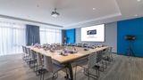<b>Holiday Inn Express Shijingshan Lakeview Meeting</b>. Images powered by <a href="https://www.leonardoworldwide.com/" title="Leonardo Worldwide" target="_blank">Leonardo</a>.