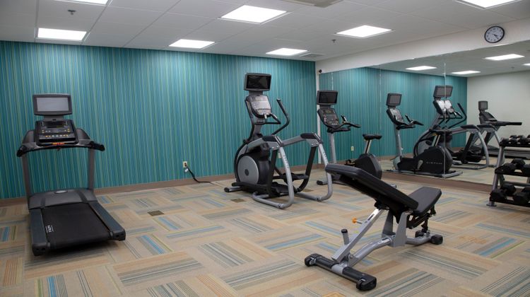 Holiday Inn Express & Suites Marion Health Club
