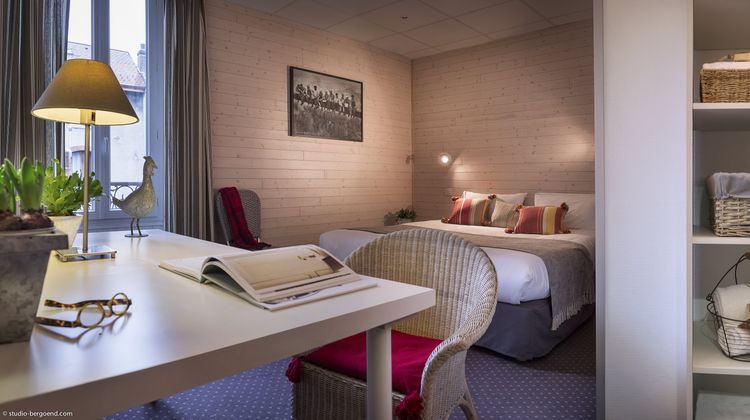 Hotel des Alpes Room