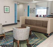 Holiday Inn Express Hotel & Suites Lobby