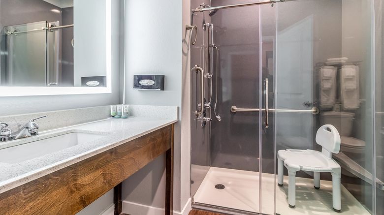 <b>Scottish Inns and Suites Room</b>. Images powered by <a href="https://www.leonardoworldwide.com/" title="Leonardo Worldwide" target="_blank">Leonardo</a>.