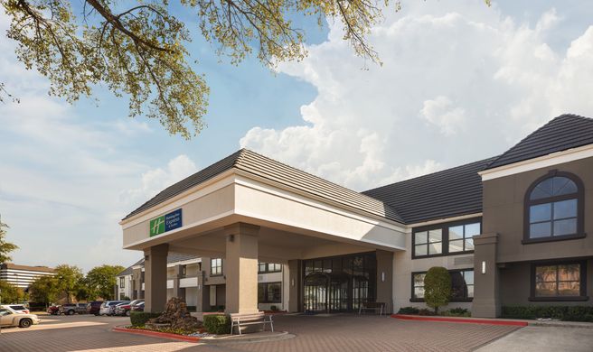Holiday Inn Express Hotel & Suites DFW N Exterior