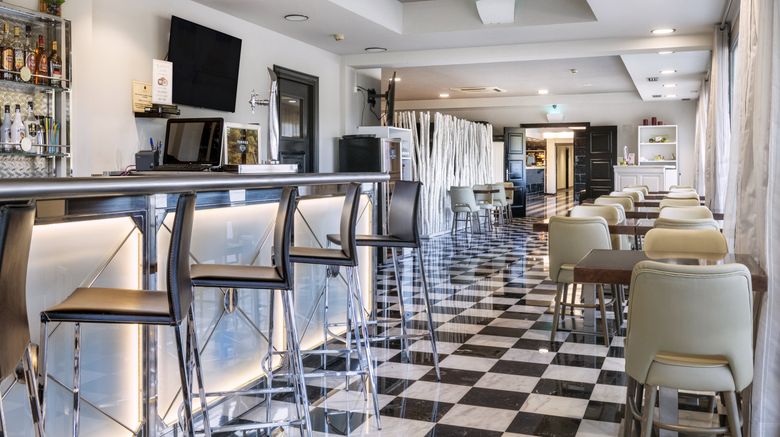 <b>Salles Hotel Aeroport Girona Restaurant</b>. Images powered by <a href="https://www.leonardoworldwide.com/" title="Leonardo Worldwide" target="_blank">Leonardo</a>.