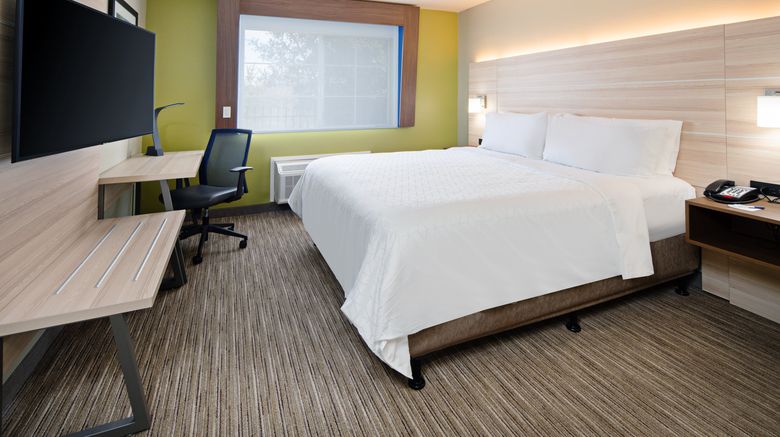 <b>Holiday Inn Express Hotel & Suite Room</b>. Images powered by <a href="https://www.leonardoworldwide.com/" title="Leonardo Worldwide" target="_blank">Leonardo</a>.