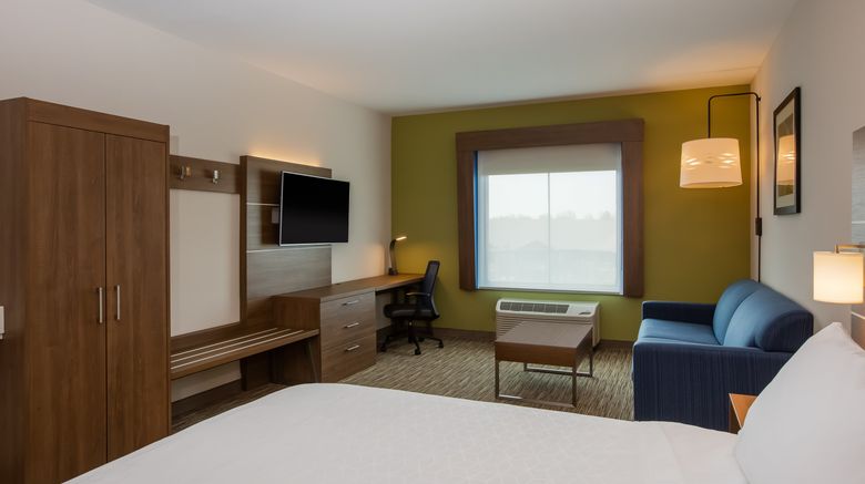 <b>Holiday Inn Express Hotel & Suites Suite</b>. Images powered by <a href="https://www.leonardoworldwide.com/" title="Leonardo Worldwide" target="_blank">Leonardo</a>.