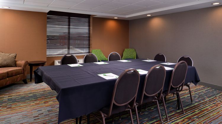 Holiday Inn Hotel & Suites Meeting