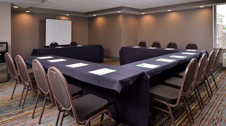 Holiday Inn Hotel & Suites Meeting
