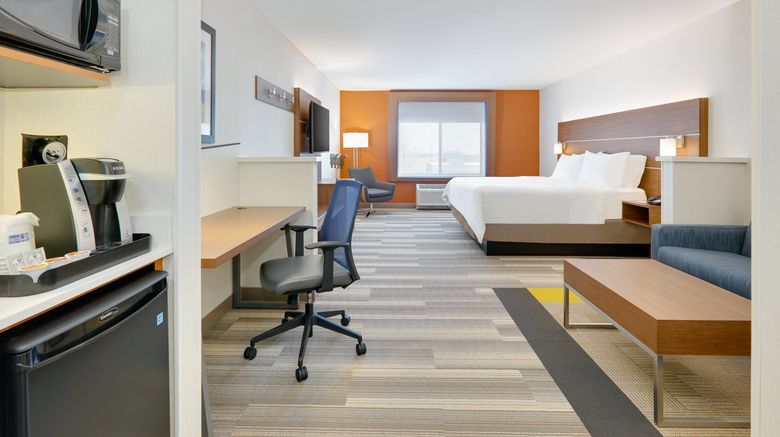 <b>Holiday Inn Express Hotel & Suites Suite</b>. Images powered by <a href="https://www.leonardoworldwide.com/" title="Leonardo Worldwide" target="_blank">Leonardo</a>.