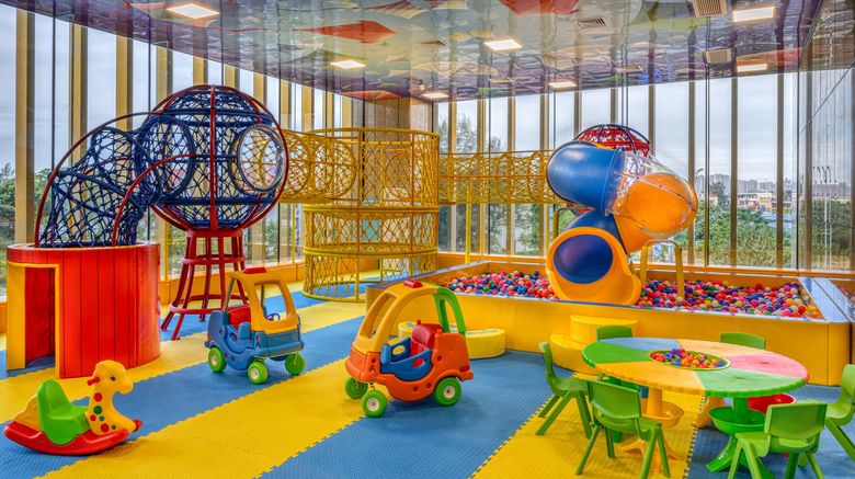 <b>Crowne Plaza Beihai Silver Beach Recreation</b>. Images powered by <a href="https://www.leonardoworldwide.com/" title="Leonardo Worldwide" target="_blank">Leonardo</a>.