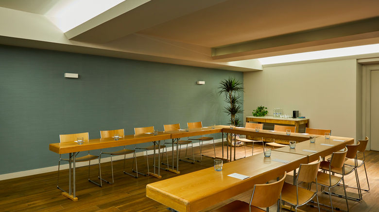 <b>Hotel Indigo Madrid Princesa Meeting</b>. Images powered by <a href="https://www.leonardoworldwide.com/" title="Leonardo Worldwide" target="_blank">Leonardo</a>.