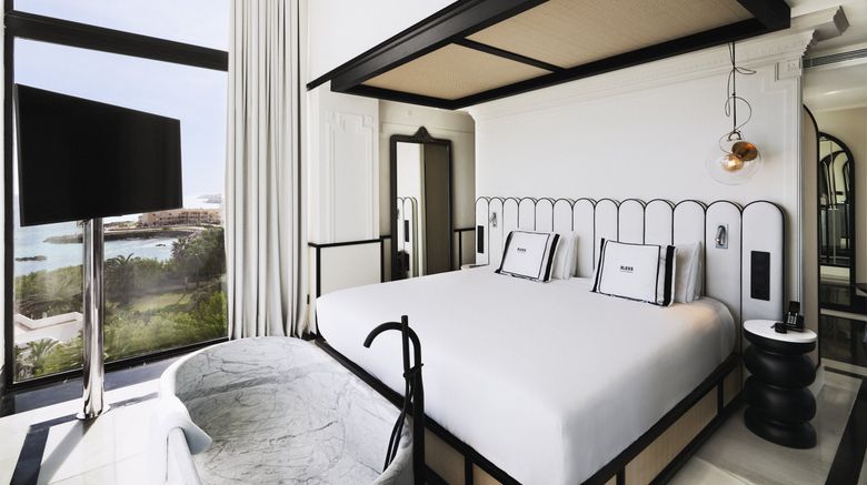 <b>Bless Hotel Ibiza Suite</b>. Images powered by <a href="https://www.leonardoworldwide.com/" title="Leonardo Worldwide" target="_blank">Leonardo</a>.