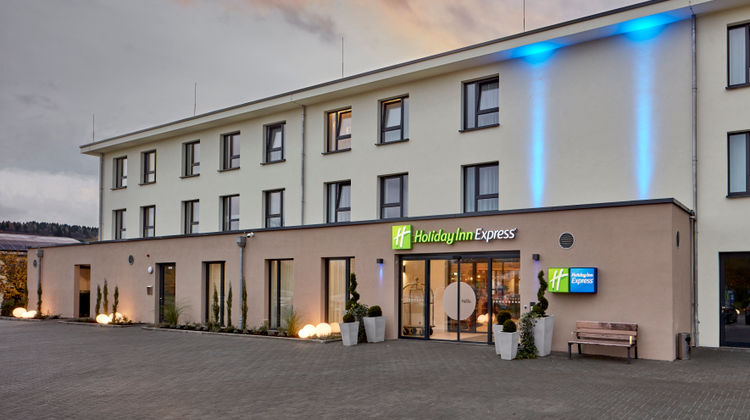 Holiday Inn Express Merzig Exterior