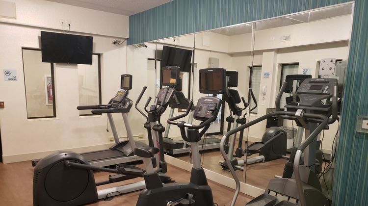 Holiday Inn Express Pittsburgh-North Health Club