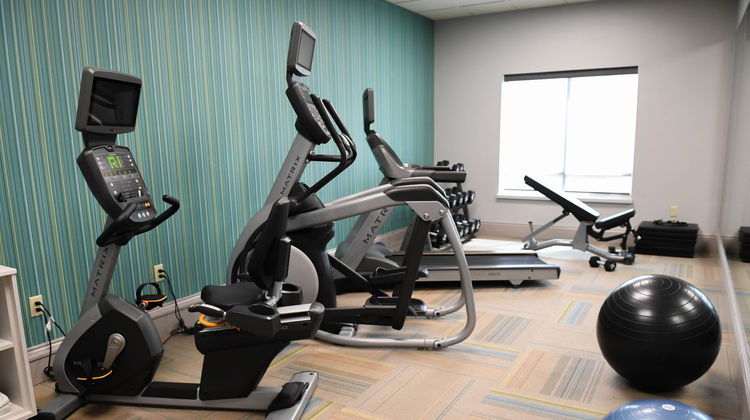 Holiday Inn Express Hotel & Suites Health Club