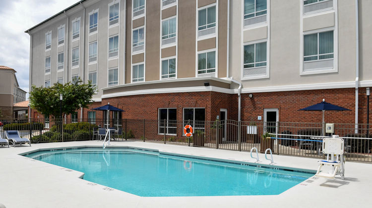 Holiday Inn Express Hotel & Suites Pool