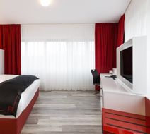 DORMERO Hotel Hannover Airport Room
