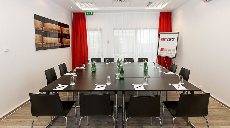 Dormero Hotel Zurich Airport Meeting