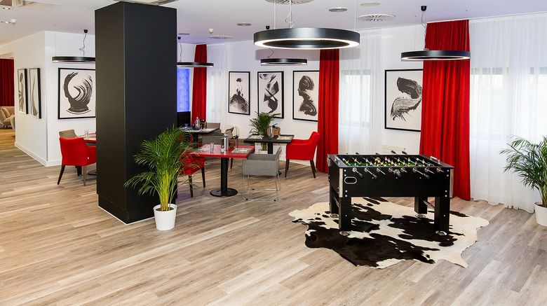 <b>Dormero Hotel Zurich Airport Restaurant</b>. Images powered by <a href="https://www.leonardoworldwide.com/" title="Leonardo Worldwide" target="_blank">Leonardo</a>.