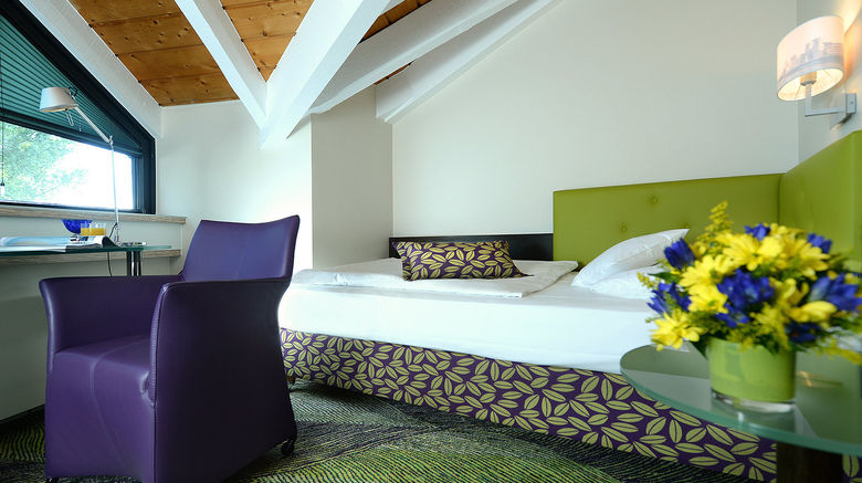 <b>Dormero Hotel Dusseldorf Room</b>. Images powered by <a href="https://www.leonardoworldwide.com/" title="Leonardo Worldwide" target="_blank">Leonardo</a>.