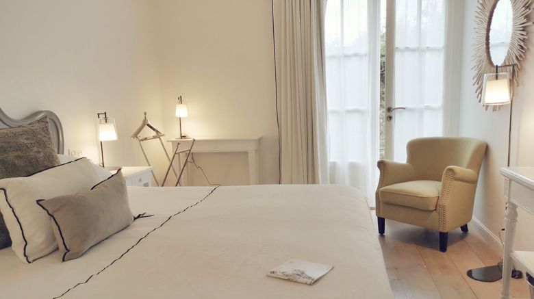 <b>Le Clos Saint-Martin Hotel & Spa Room</b>. Images powered by <a href="https://www.leonardoworldwide.com/" title="Leonardo Worldwide" target="_blank">Leonardo</a>.