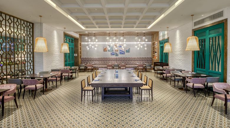 <b>Crowne Plaza Beihai Silver Beach Restaurant</b>. Images powered by <a href="https://www.leonardoworldwide.com/" title="Leonardo Worldwide" target="_blank">Leonardo</a>.