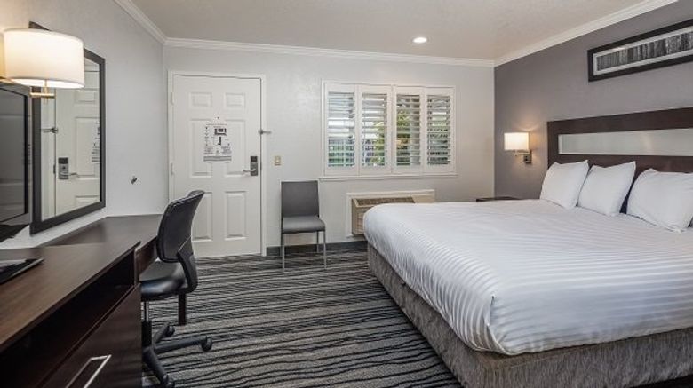 <b>Redwood Creek Inn Room</b>. Images powered by <a href="https://www.leonardoworldwide.com/" title="Leonardo Worldwide" target="_blank">Leonardo</a>.