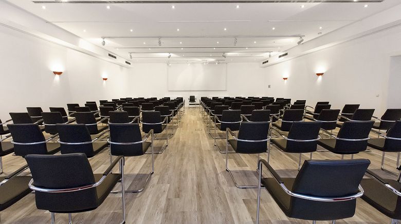 <b>DORMERO Hotel Munich-Kirchheim Messe Meeting</b>. Images powered by <a href="https://www.leonardoworldwide.com/" title="Leonardo Worldwide" target="_blank">Leonardo</a>.