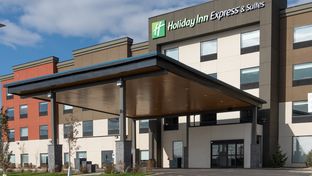 Holiday Inn Express & Stes N Battleford