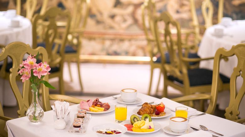 <b>Eurostars Hotel de la Reconquista Restaurant</b>. Images powered by <a href="https://www.leonardoworldwide.com/" title="Leonardo Worldwide" target="_blank">Leonardo</a>.