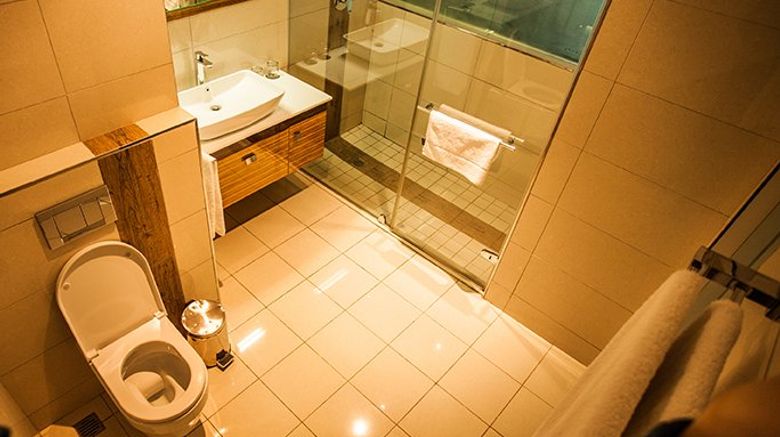 <b>Coastlands Umhlanga Hotel Room</b>. Images powered by <a href="https://www.leonardoworldwide.com/" title="Leonardo Worldwide" target="_blank">Leonardo</a>.