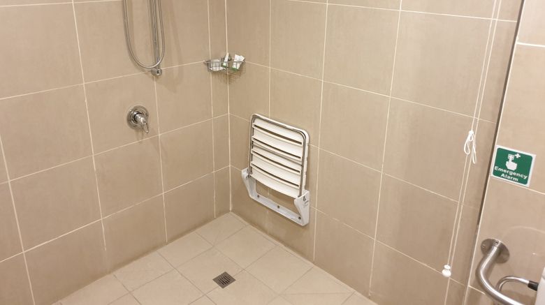 <b>Holiday Inn Johannesburg Sunnyside Park Room</b>. Images powered by <a href="https://www.leonardoworldwide.com/" title="Leonardo Worldwide" target="_blank">Leonardo</a>.
