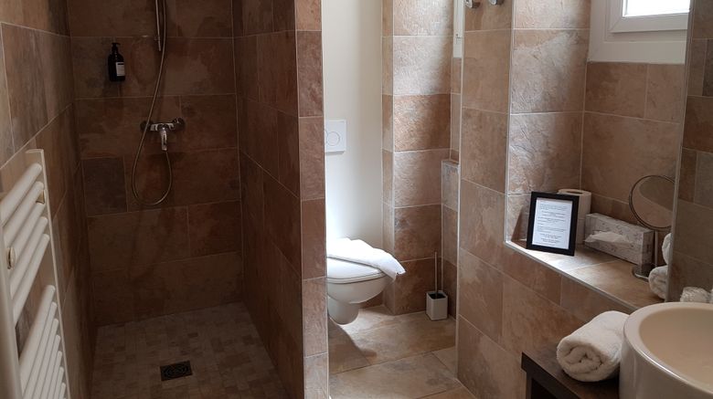 <b>Hotel Au Bon Coin Room</b>. Images powered by <a href="https://www.leonardoworldwide.com/" title="Leonardo Worldwide" target="_blank">Leonardo</a>.