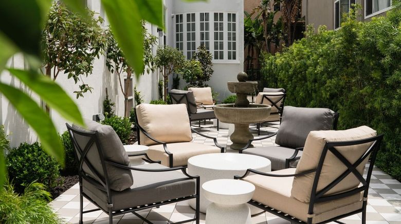 <b>Palihotel Westwood Village Exterior</b>. Images powered by <a href="https://www.leonardoworldwide.com/" title="Leonardo Worldwide" target="_blank">Leonardo</a>.